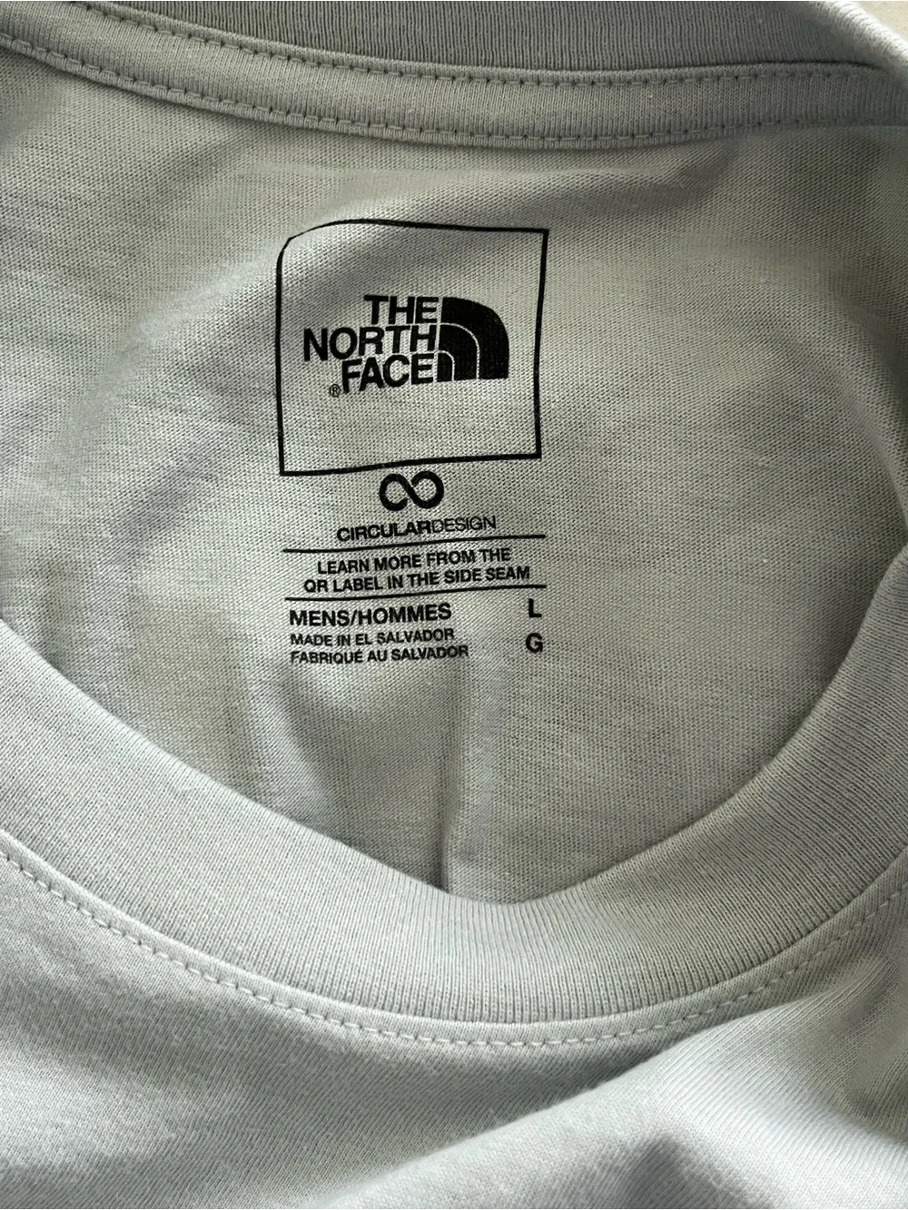 NWT The North Face Light Gray Short-Sleeve Graphic Logo Tee Size Large